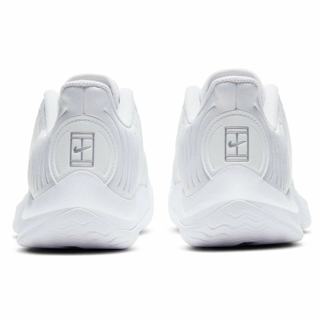 Nike Air Zoom GP Turbo Women's Tennis Shoe (White/Silver) 7 Nike Air Zoom GP Turbo Women's Tennis Shoe (White/Silver) - Image 5